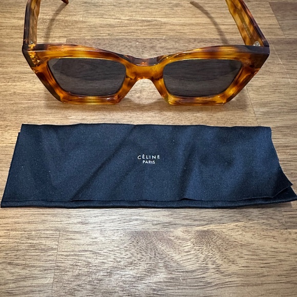 CÉLINE Authentic Designer Sunglasses - Picture 7 of 10